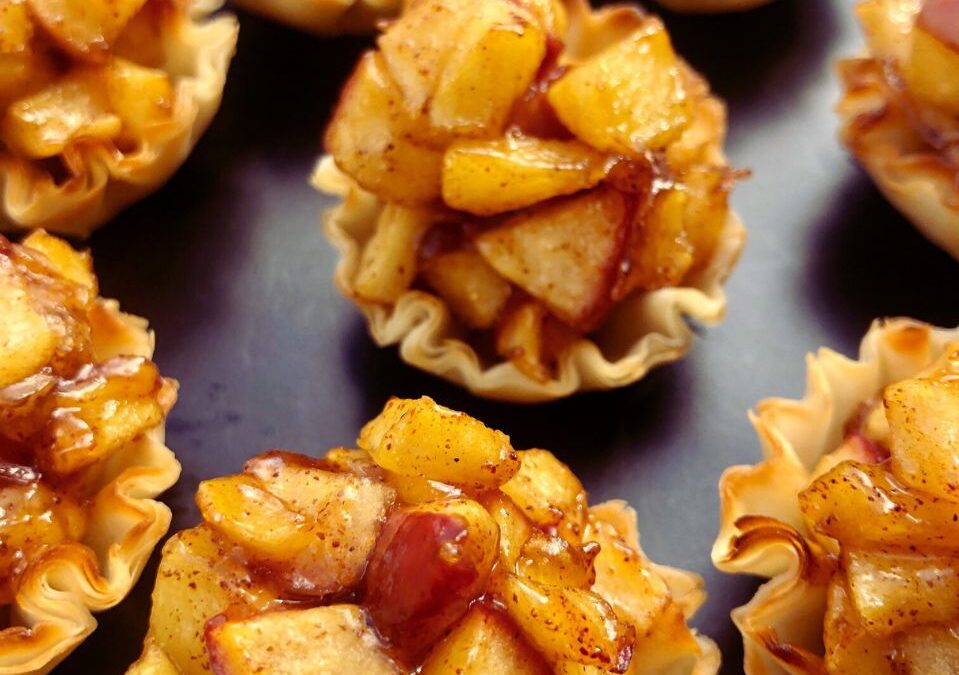 Easy Apple Pie Bites