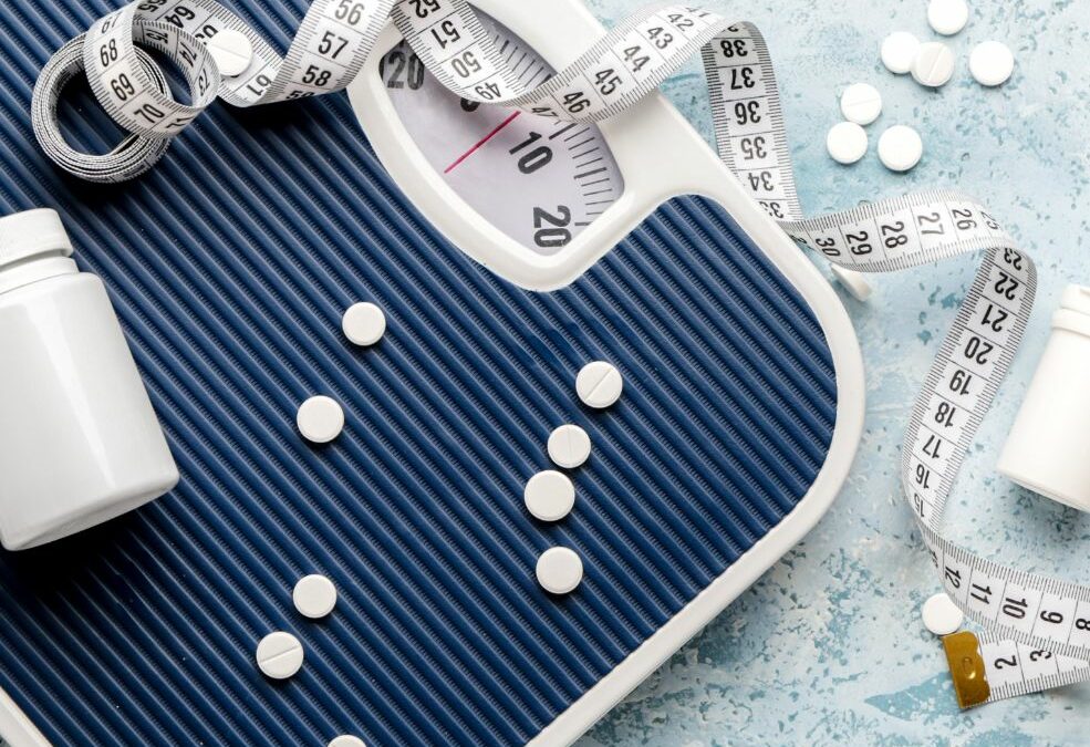 Weight Loss Made Easy: Nutrition, Lifestyle Tips, and  FDA-Approved Medications